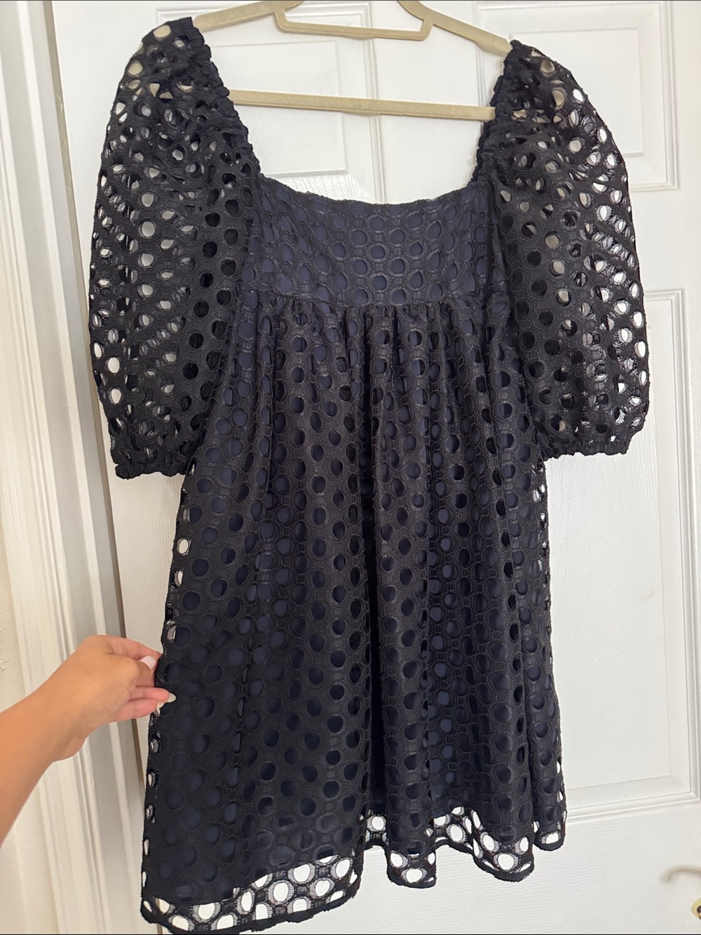 Kimchi Blue Black Eyelet Puff-Sleeve Tunic